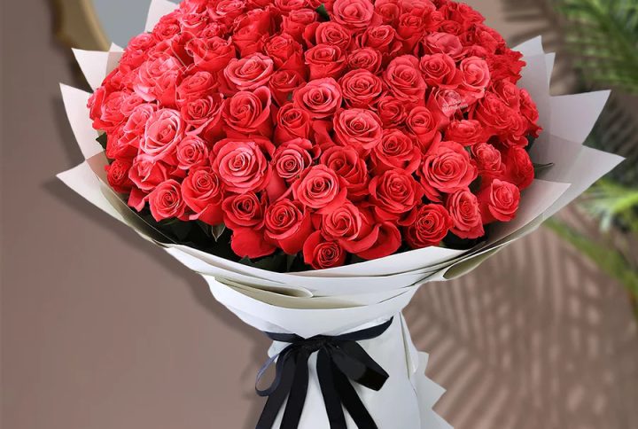 100 Red Roses Bouquet