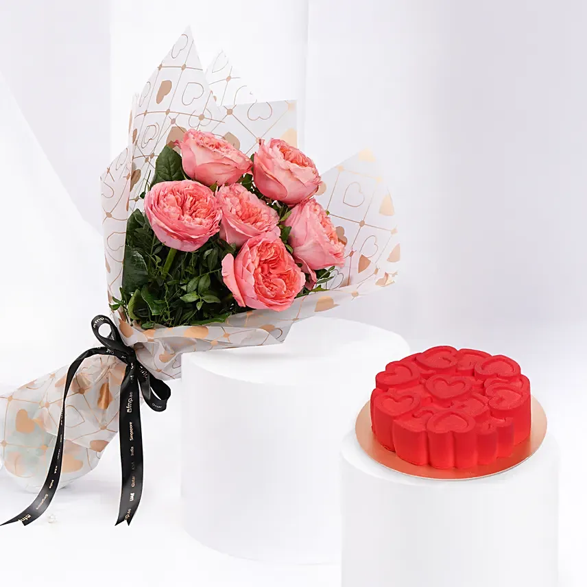 valentines-6-garden-roses-bouquet-with-red-velvet-cake_1