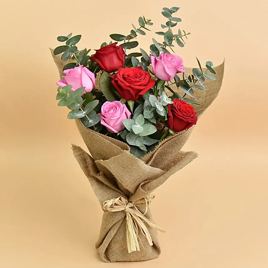 3-pink-3-red-roses-valentine-bouquet_1