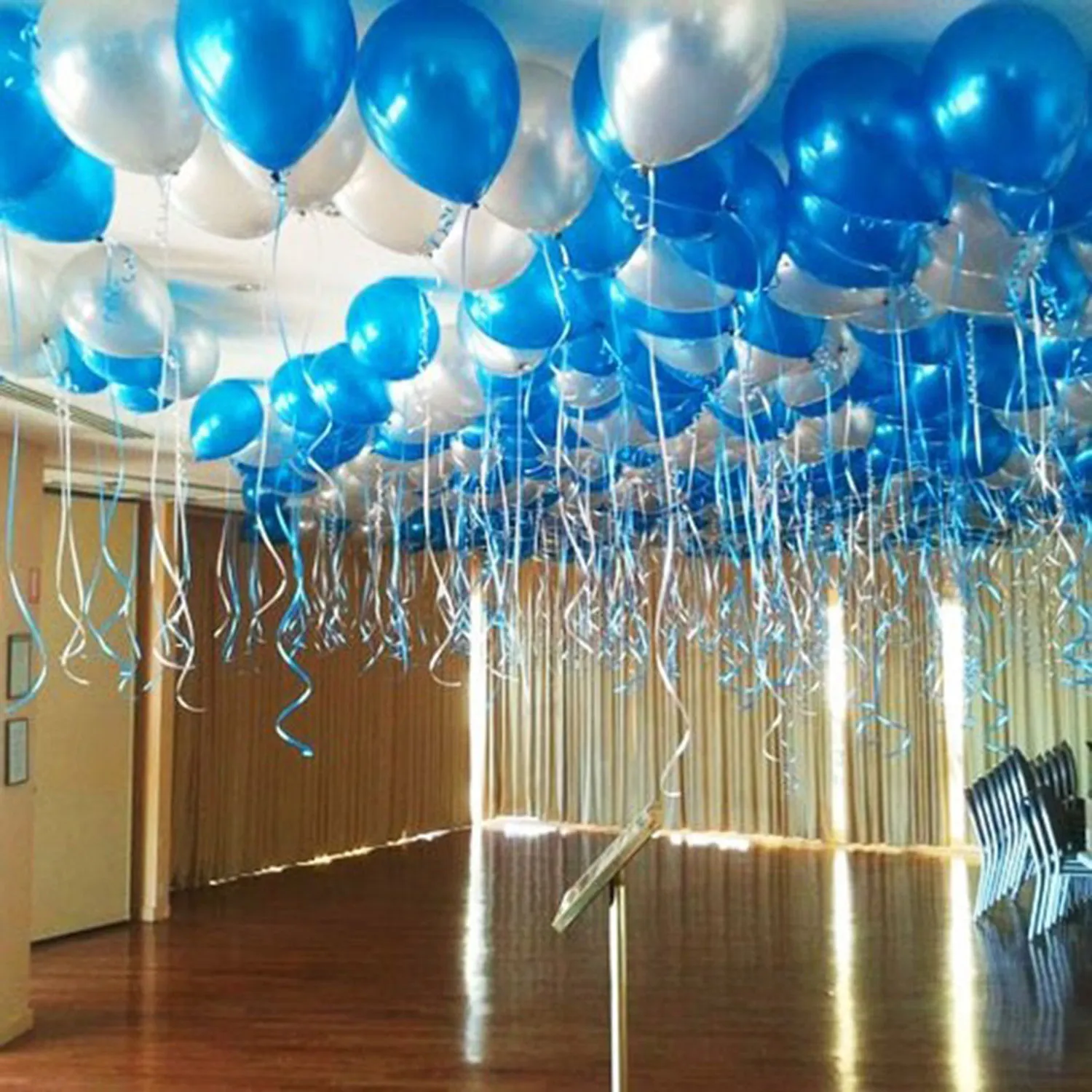 blue-and-silver-helium-balloon-decor_1