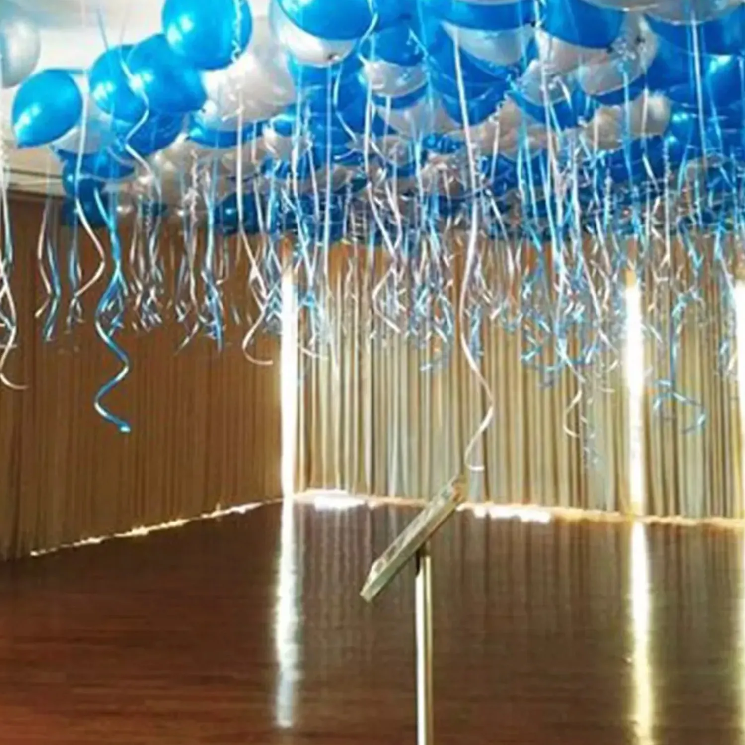 blue-and-silver-helium-balloon-decor_3